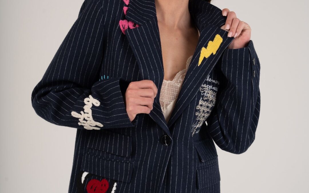 Veste brodée rayée bleu – Caractère & élégance — Vêtements