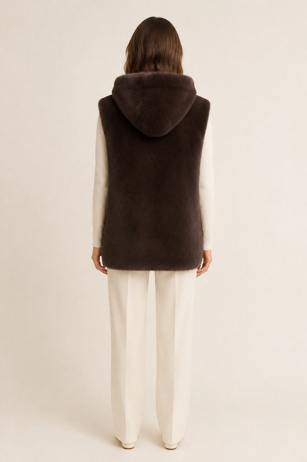 GILET SANS MANCHES EN FAUSSE FOURRURE MARRON – Image 5