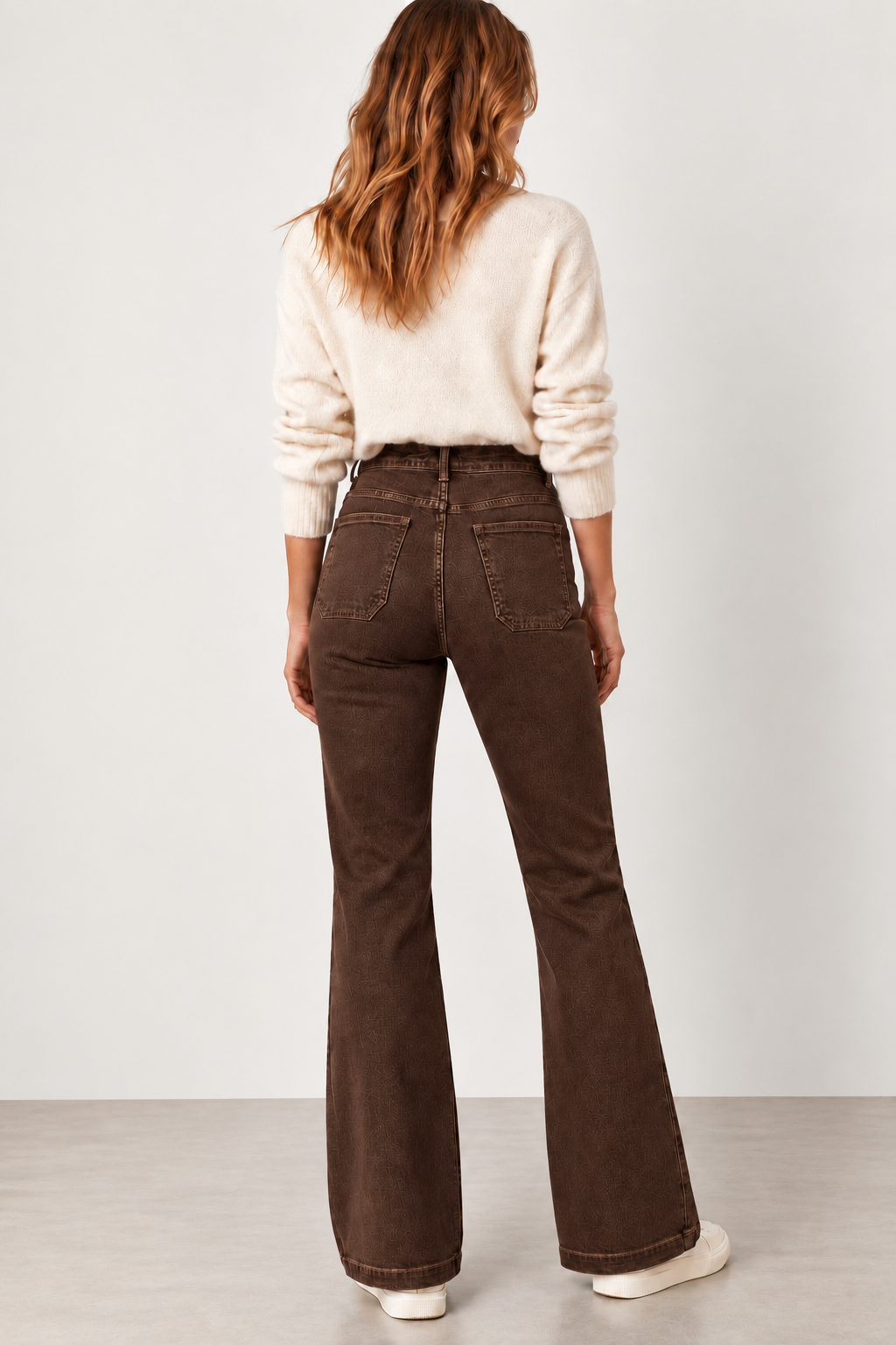 JEAN FLARE TAILLE HAUTE À POCHES PLAQUÉES MARRON – Image 2
