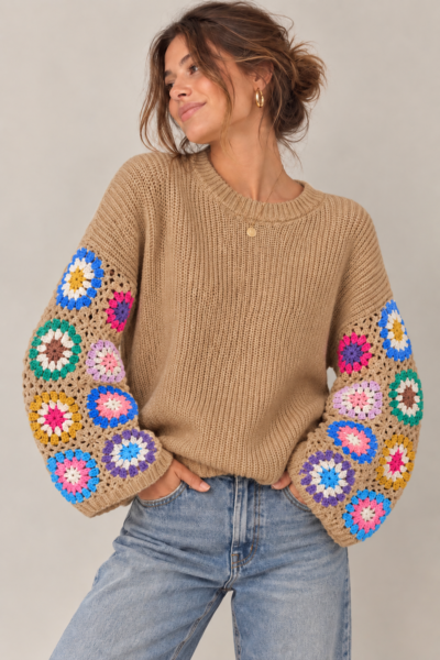 PULL EN MAILLE À MANCHES CROCHET MULTICOLORES TAUPE