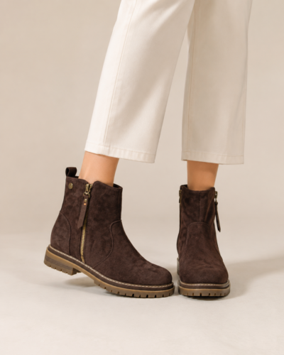 BOTTINES EN DAIM MARRON AVEC OUVERTURE